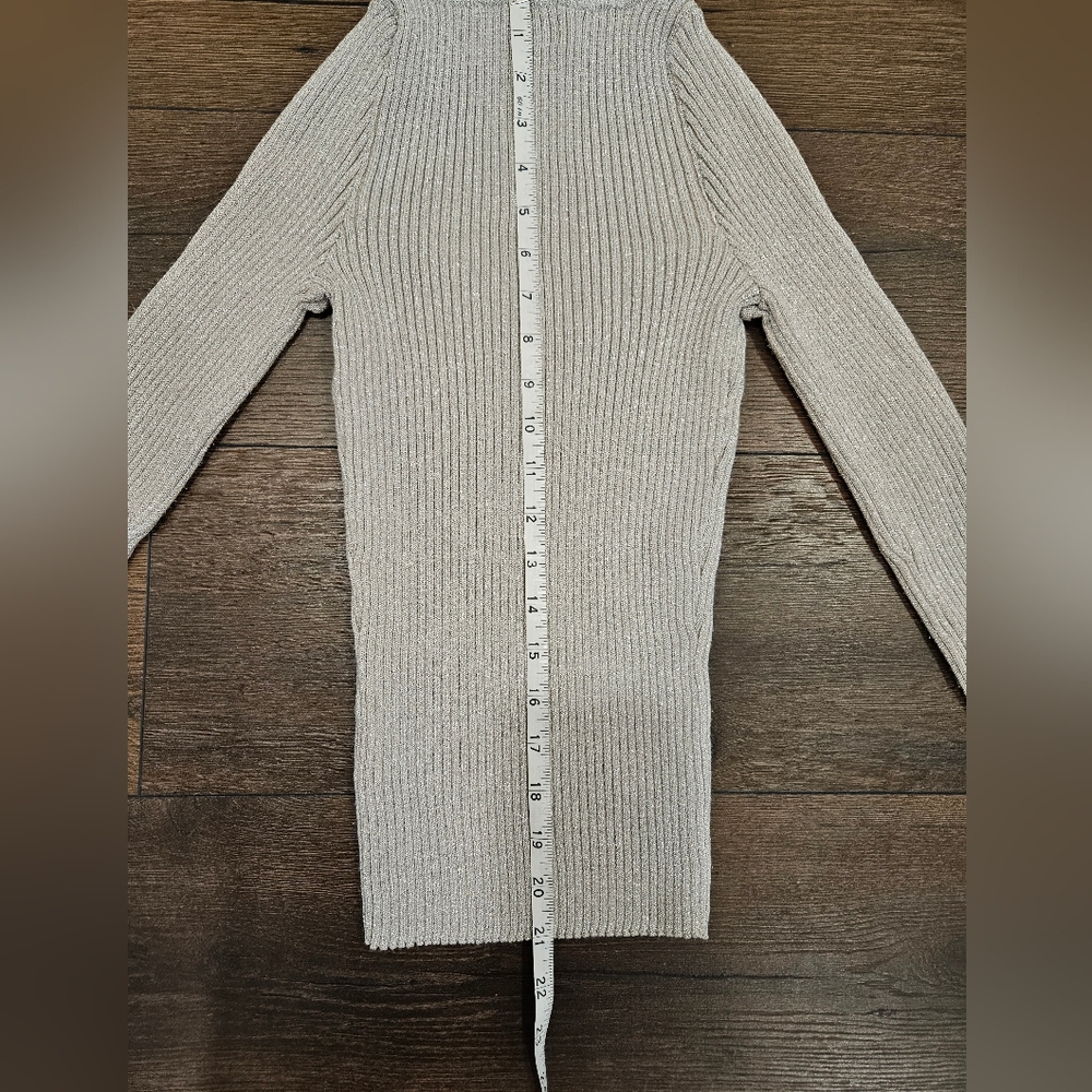 H&M Women's Bell-Sleeve Scoop Neck Top - Size Small